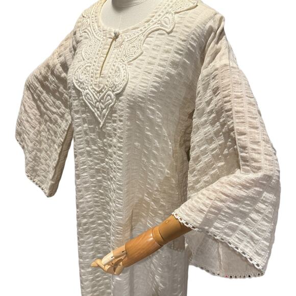 1970s Evelyn Pearson Embroidered Muslin Boho Dress with Bell Sleeves small - Picture 6 of 16